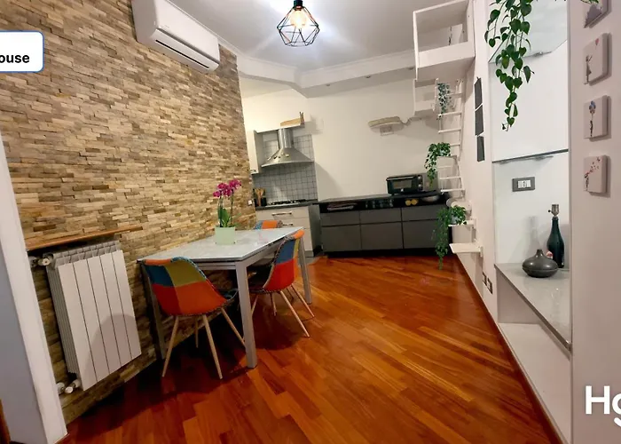 Poetry House Apartman *