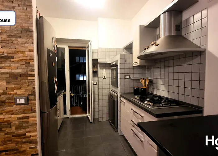 Apartment Poetry House *